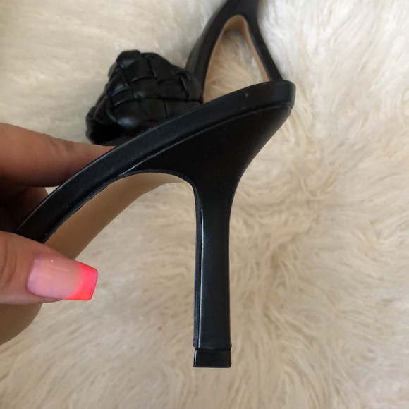 Marc Fisher Brizo Heeled Sandal Black MSRP $89 - Picture 6 of 15